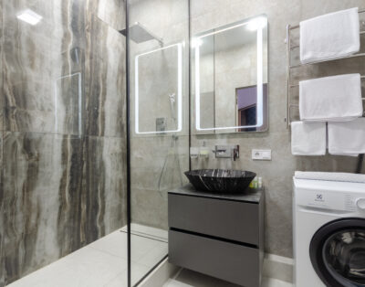 10th floor cozy apartment