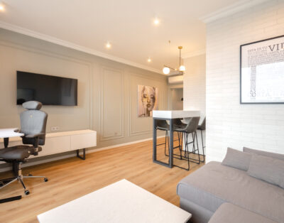 Stylish apartment on the 17th floor in RC ‘New York’