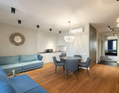 Stylish apartment on the 9th floor in New York Concept House