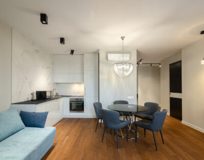 Stylish apartment on the 9th floor in New York Concept House