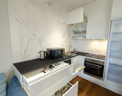 Stylish apartment on the 9th floor in New York Concept House